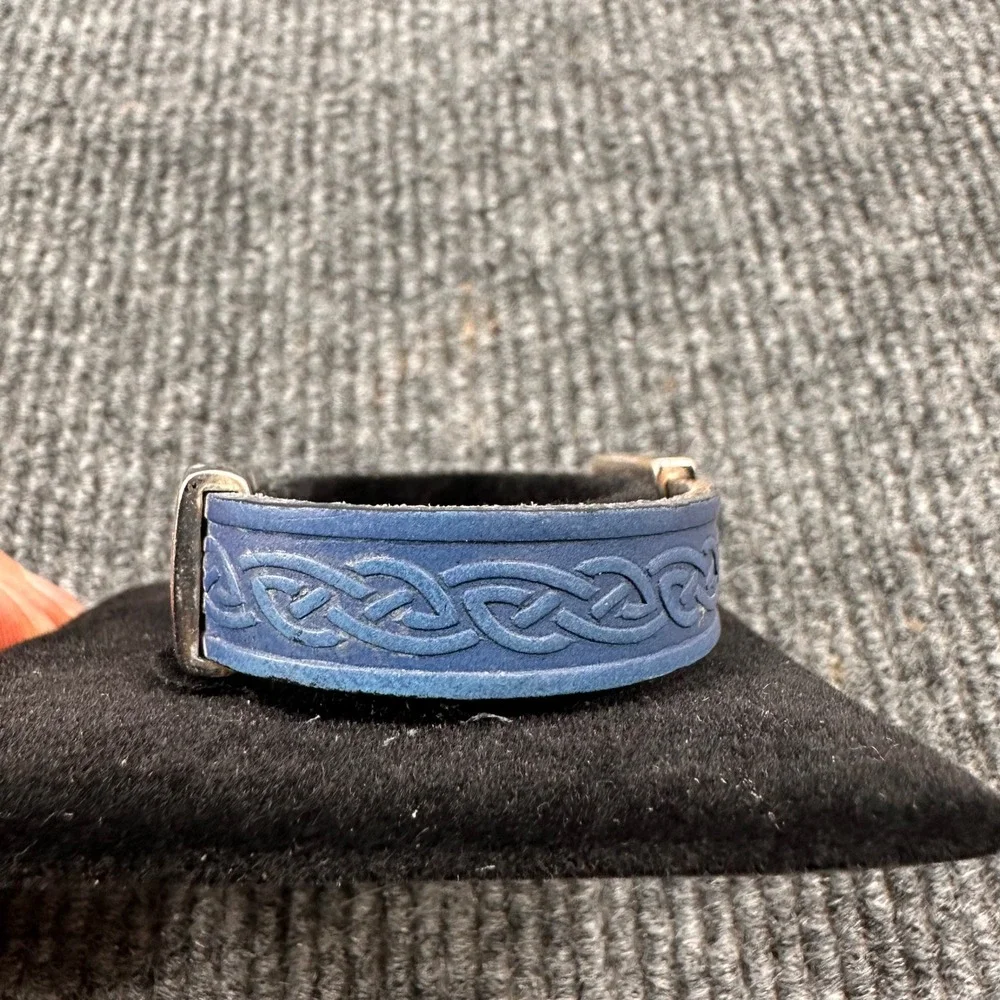 Lee River Ireland Eternal Celtic Knot Bracelet Embossed Leather Blue Modern